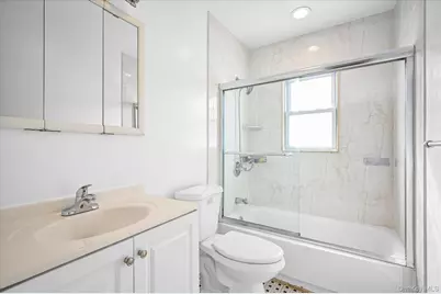 480 Ocean Avenue #2nd Floor, East Rockaway, NY 11518 - Photo 12