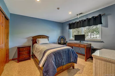 94 Hampton Vista Drive, Manorville, NY 11949 - Photo 16