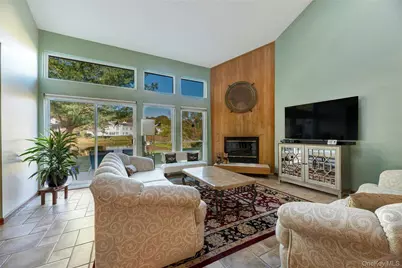 94 Hampton Vista Drive, Manorville, NY 11949 - Photo 6