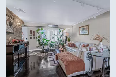 121 S 30th Street, Wyandanch, NY 11798 - Photo 6