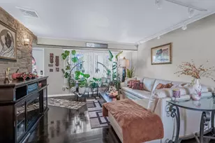 121 S 30th St, Wyandanch, NY 11798 - Photo 6