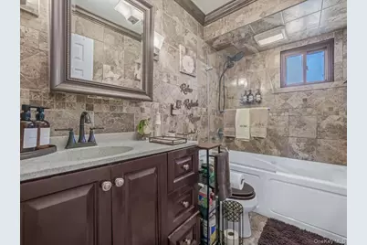 121 S 30th Street, Wyandanch, NY 11798 - Photo 16