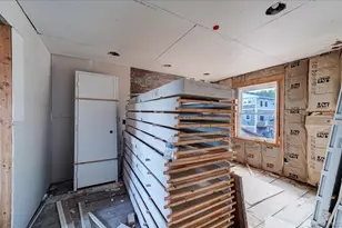 255 Powell Ave, Newburgh, NY 12550 - Photo 8