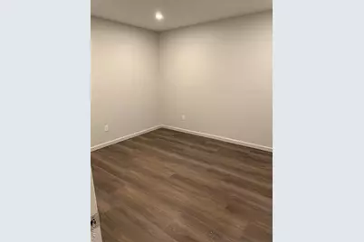 360 Woodside Avenue, Bellport, NY 11713 - Photo 22