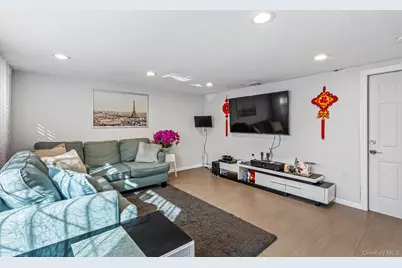 15 Vista Road, Plainview, NY 11803 - Photo 20