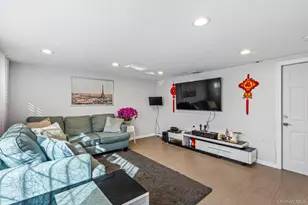 15 Vista Rd, Plainview, NY 11803 - Photo 20