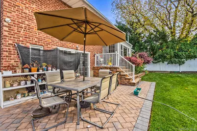 15 Vista Road, Plainview, NY 11803 - Photo 26