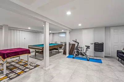 15 Vista Road, Plainview, NY 11803 - Photo 22