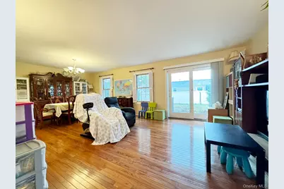 74 Bellwood Avenue, South Setauket, NY 11720 - Photo 4