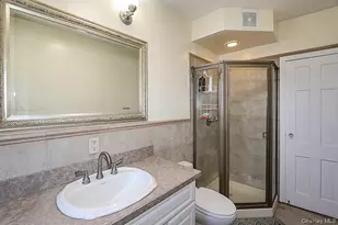 63-64 78th St, Middle Village, NY 11379 - Photo 26