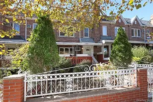 63-64 78th St, Middle Village, NY 11379 - Photo 4