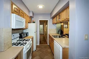 63-64 78th St, Middle Village, NY 11379 - Photo 10