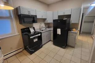 212 Church St, Poughkeepsie, NY 12601 - Photo 2