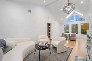 28 Elm St, Woodbury, NY 11797 - Photo 12