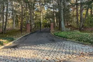 342 Woodbury Rd, Cold Spring Harbor, NY 11724 - Photo 28