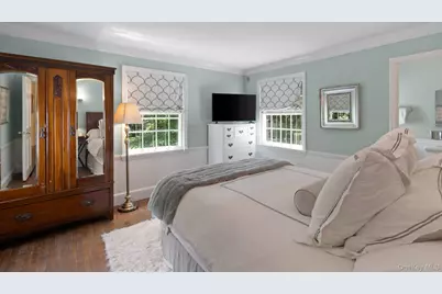 342 Woodbury Road, Cold Spring Harbor, NY 11724 - Photo 20