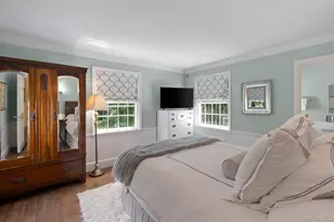 342 Woodbury Rd, Cold Spring Harbor, NY 11724 - Photo 20