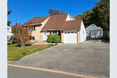 77 Washington Avenue, Islip Terrace, NY 11752 - Photo 1