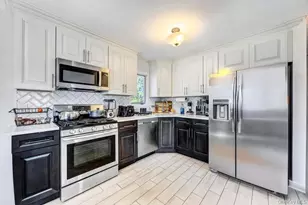 179 Sterling Rd, Elmont, NY 11003 - Photo 6