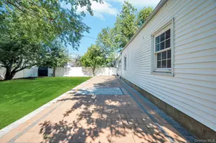 81 Division Ave, Levittown, NY 11756 - Photo 20