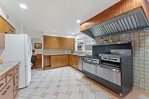 285 Old Colony Rd, Hartsdale, NY 10530 - Photo 8