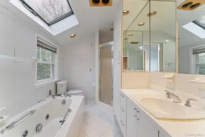 285 Old Colony Road, Hartsdale, NY 10530 - Photo 18