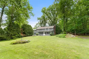 285 Old Colony Rd, Hartsdale, NY 10530 - Photo 2