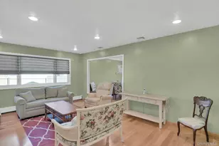 15 Empire Ct, Commack, NY 11725 - Photo 10