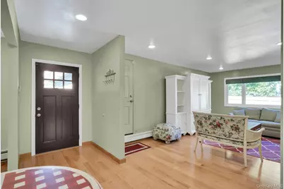 15 Empire Court, Commack, NY 11725 - Photo 6