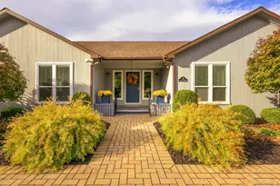 14 Pond Dr E, Rhinebeck, NY 12572 - Photo 24