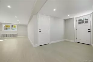 3715 Regent Ln, Wantagh, NY 11793 - Photo 16