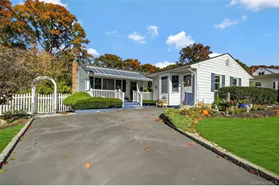 17 Washington Heights Street, Selden, NY 11784 - Photo 2