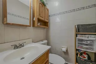 17 Washington Heights St, Selden, NY 11784 - Photo 18