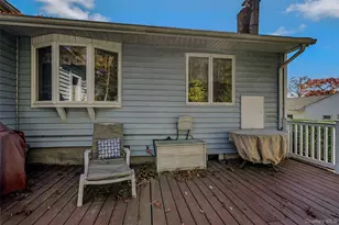 17 Washington Heights St, Selden, NY 11784 - Photo 26