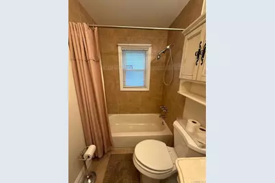 110 Evergreen Avenue #1st Floor, Lynbrook, NY 11563 - Photo 14