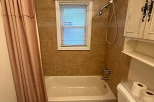 110 Evergreen Ave, Lynbrook, NY 11563 - Photo 14