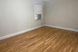 110 Evergreen Ave, Lynbrook, NY 11563 - Photo 4