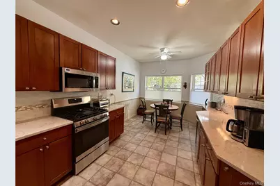 10 Briarbrook Drive, Briarcliff Manor, NY 10510 - Photo 2