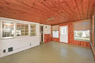 34 Shaw Dr, Merrick, NY 11566 - Photo 16