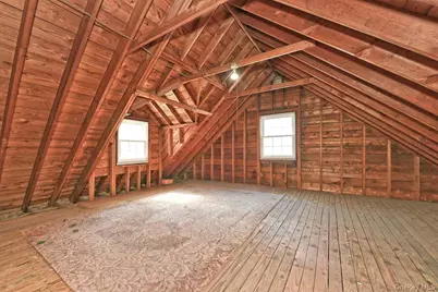 34 Shaw Drive, Merrick, NY 11566 - Photo 20