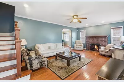 160-36 99th Street, Howard Beach, NY 11414 - Photo 4
