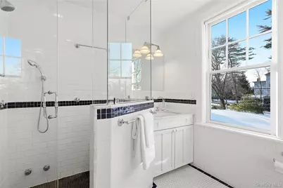 10 Circle Avenue, Larchmont, NY 10538 - Photo 14