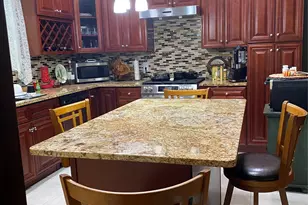 192 Beech St, Valley Stream, NY 11580 - Photo 4