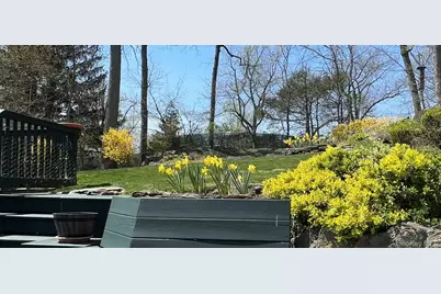 56 Belleau Avenue, New Rochelle, NY 10804 - Photo 38