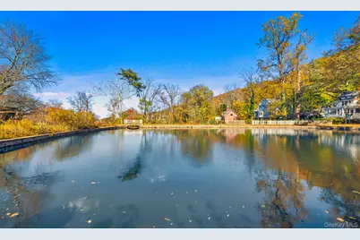 2 Edwards Street #3D, Roslyn Heights, NY 11577 - Photo 18