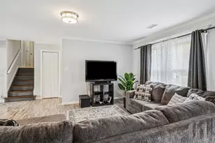 26 Grand Canyon Ln, Coram, NY 11727 - Photo 4