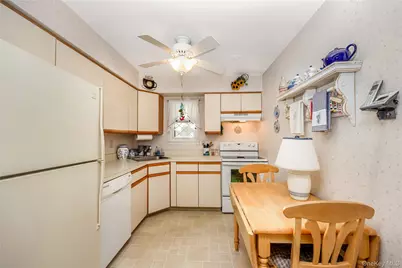 118 Clubhouse, Copiague, NY 11726 - Photo 12