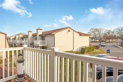 118 Clubhouse, Copiague, NY 11726 - Photo 8