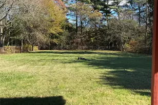 1663 N Thompson Dr, Bay Shore, NY 11706 - Photo 16