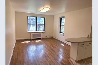 22-27 76 Street #B2, East Elmhurst, NY 11370 - Photo 4